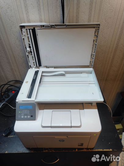 Мфу Лазерный принтер, сканер Canon i-sensys MF4018