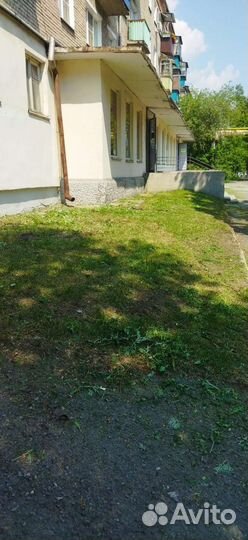 Покос травы триммером