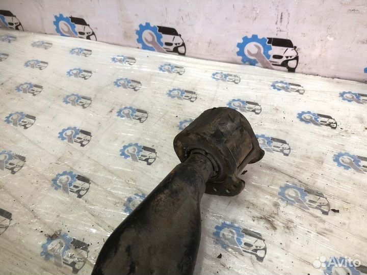 Рычаг подвески передний правый Mitsubishi Carisma