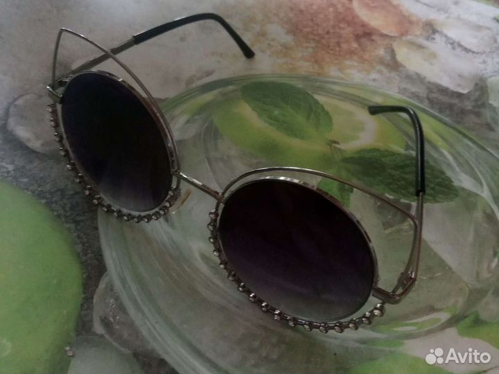 Солнцезащитные очки