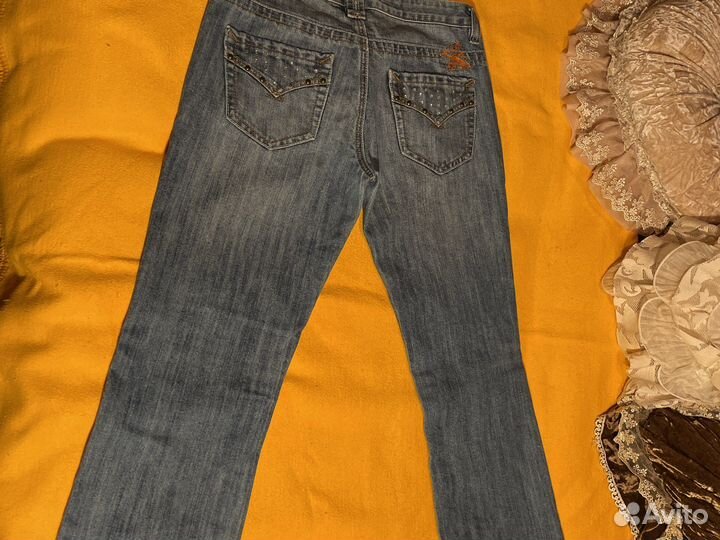 Джинсы женские