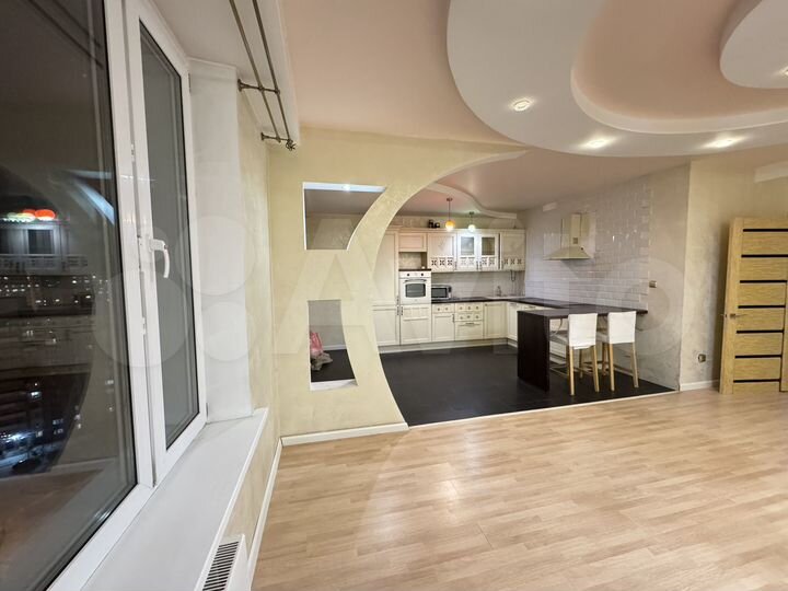 3-к. квартира, 83 м², 15/16 эт.