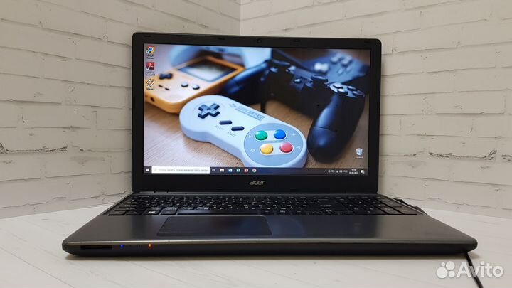 Мощный ноутбук Aсer 4потока/2видеокарты/4Gb/SSD