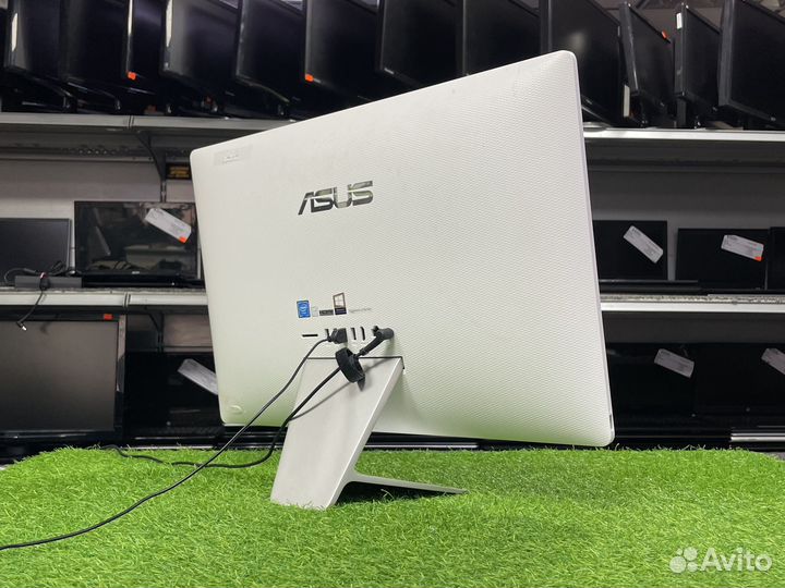 Моноблок Asus V221ID