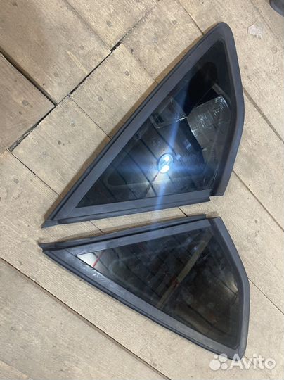 Форточка глухая задняя Ford Focus 3