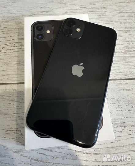 iPhone 11, 64 ГБ