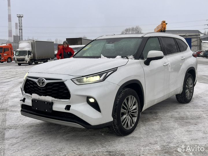 Toyota Highlander 2.0 AT, 2024, 17 км