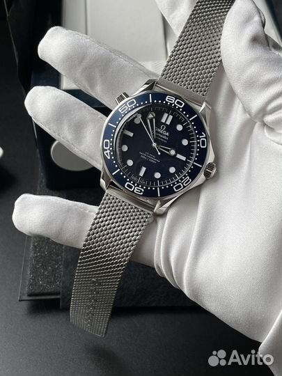 Omega Seamaster Diver James Bond 60th 210.30.42.20