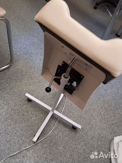 Педикюрная подставка для ног новая