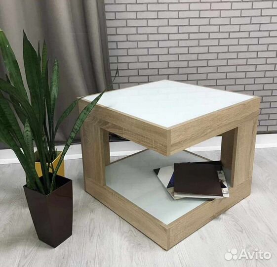 Столик журнальный