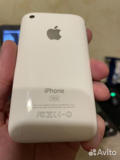 iPhone 3G, 16 ГБ