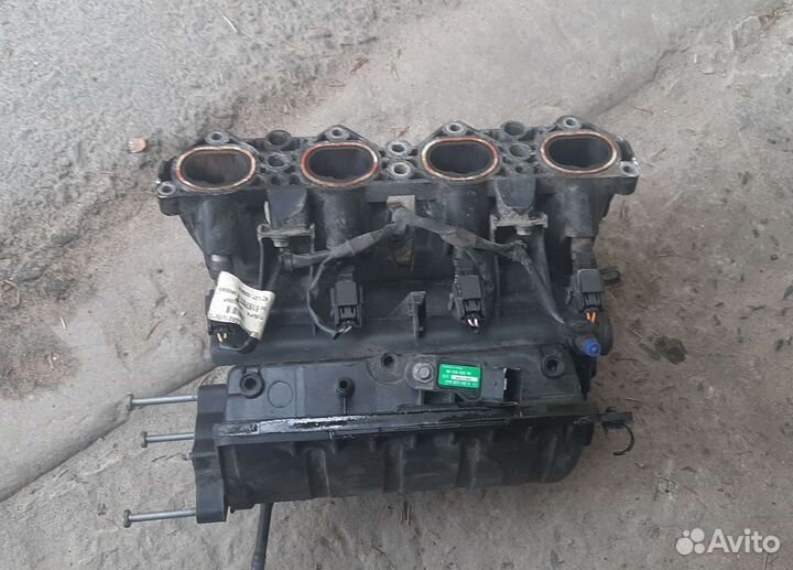 Citroen Peugeot впускной коллектор