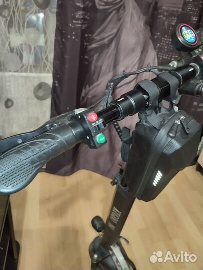 Электросамокат kugoo m4
