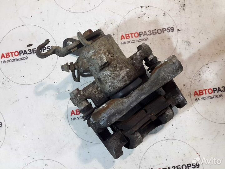 Суппорт задний левый Volkswagen Golf 5