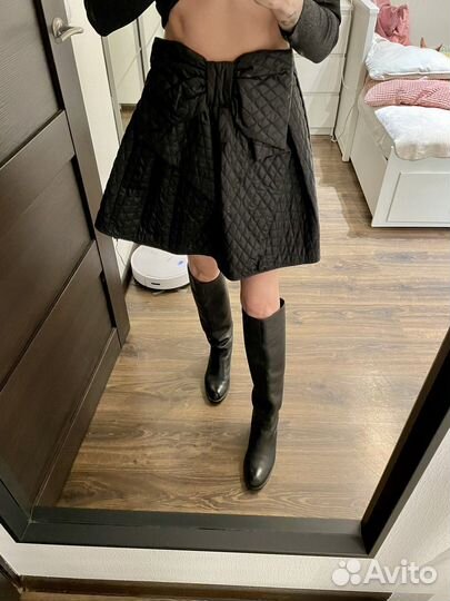 Юбка стеганая черная с бантом s