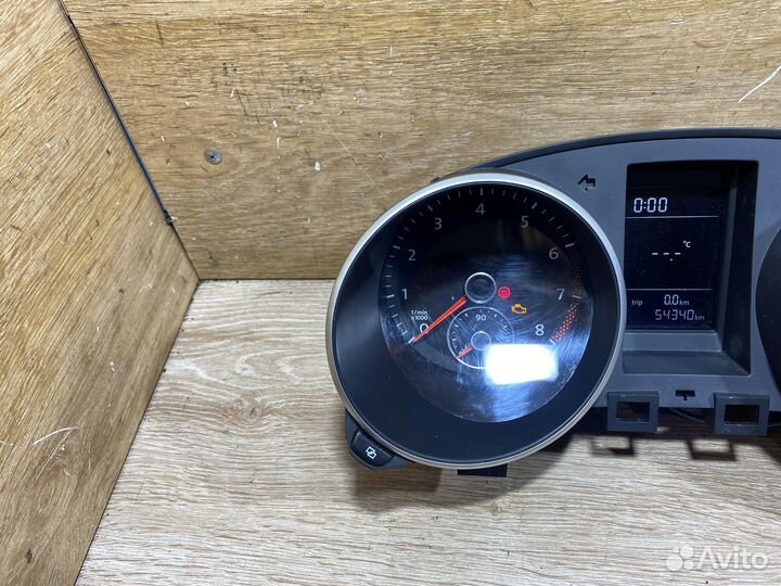 Панель приборов Volkswagen Golf 6 бензин 1121127