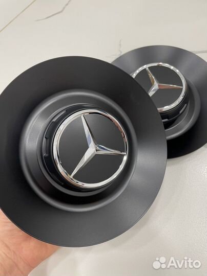 Колпак Mercedes AMG a0004003200 черный 164 мм