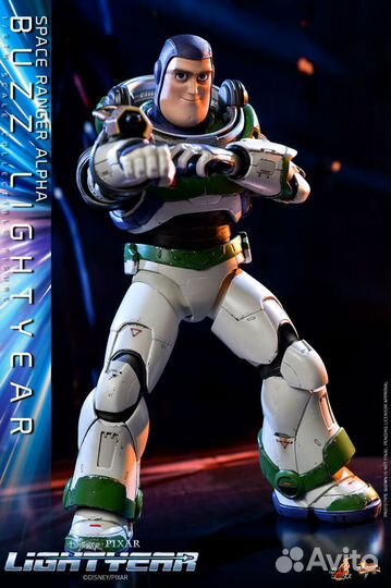 Space Ranger Alpha Buzz Lightyear (Deluxe Version)