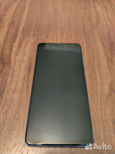 Телефон Huawei p30