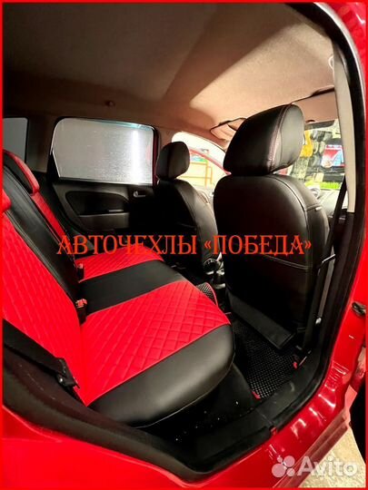 Чехлы Ford Fiesta 5 из экокожи чёрно-красные Ромб