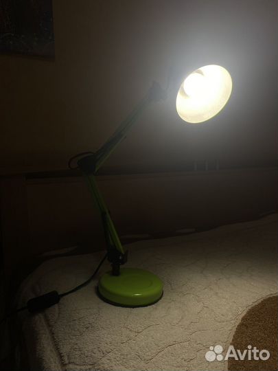 Лампа настольная