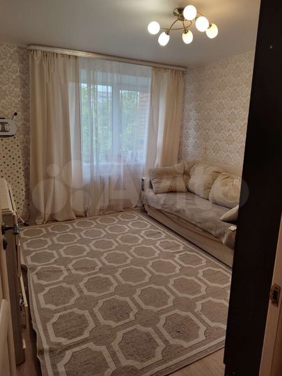 2-к. квартира, 40 м², 3/9 эт.