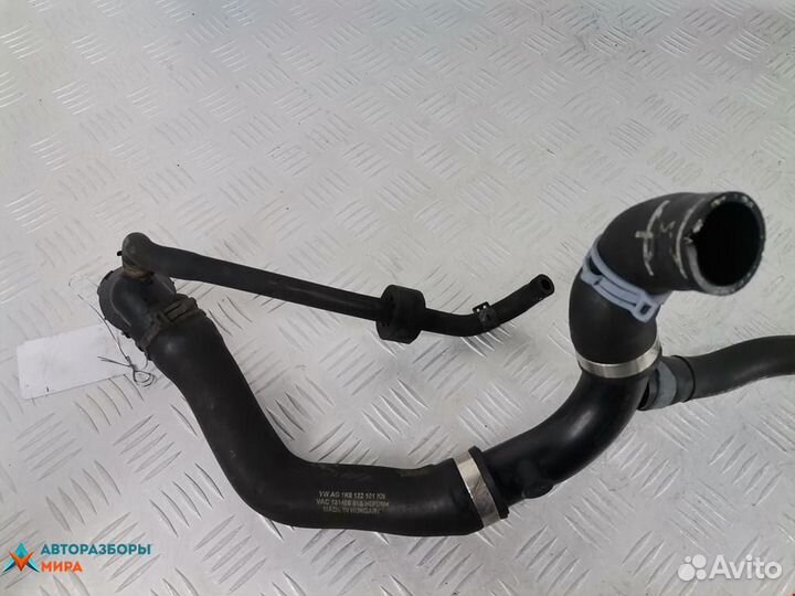 Патрубок радиатора Volkswagen Touran 2-й рест