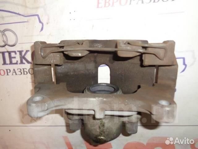 Суппорт передний правый VW Passat (B6) 2005-2010