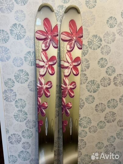 Новые Горные лыжи и ботинки