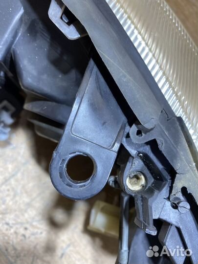 Фара передняя правая Opel Astra G 142184