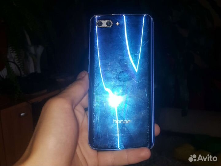 Телефон honor 10