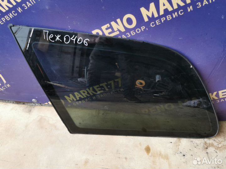 Стекло кузова глухое заднее левое Peugeot 406 1998