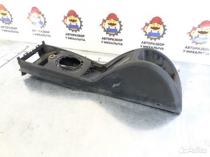 Консоль центральная Renault Megane BM 2002- 2009