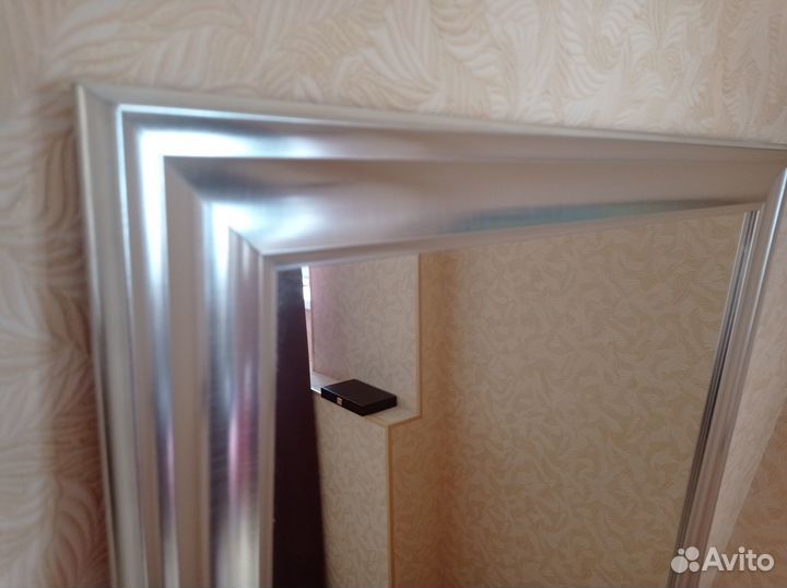 Зеркало навесное