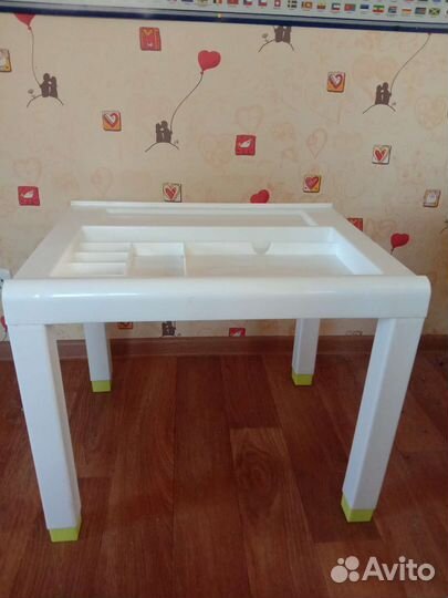 Детский столик