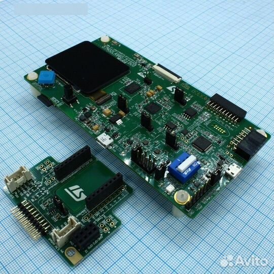 Отладочная плата STM32L496G-disco