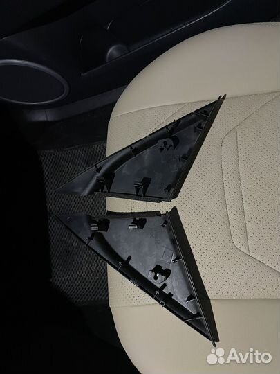 Уголок накладка зеркала Mazda 3 BK