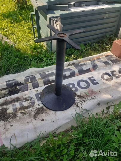 Подстолье чугунное