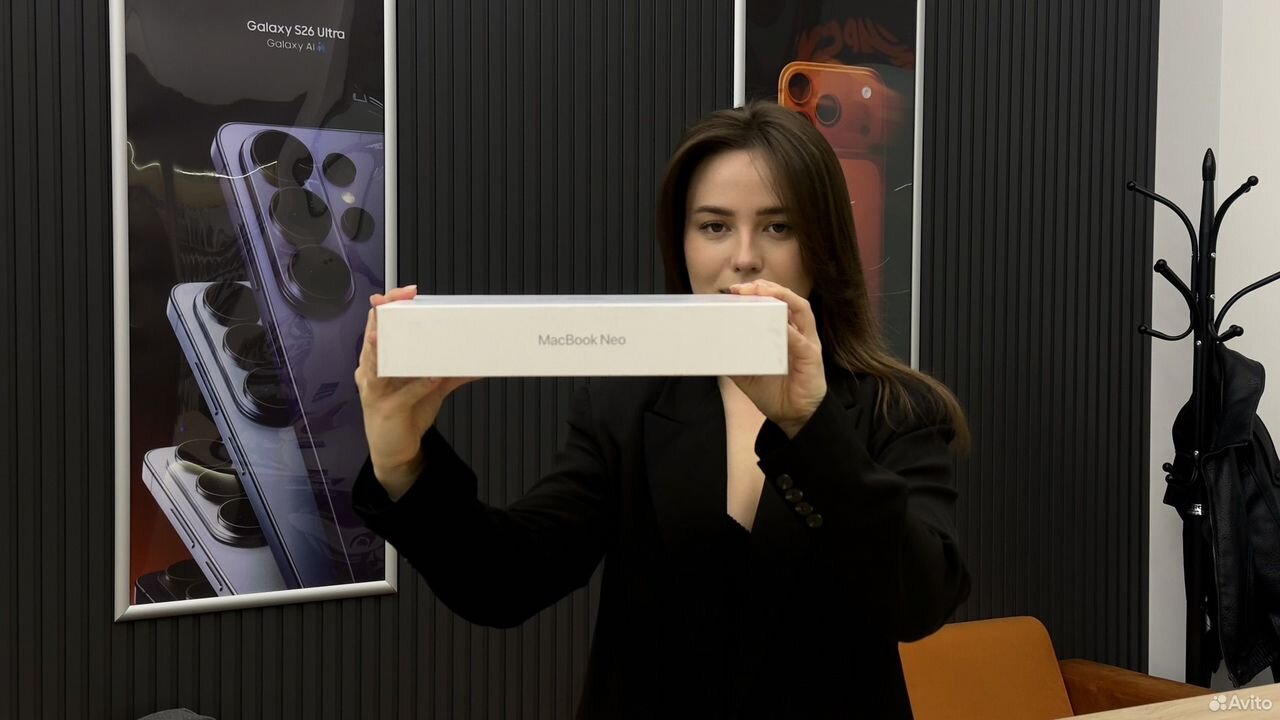 MacBook Neo 13, 8/256Gb