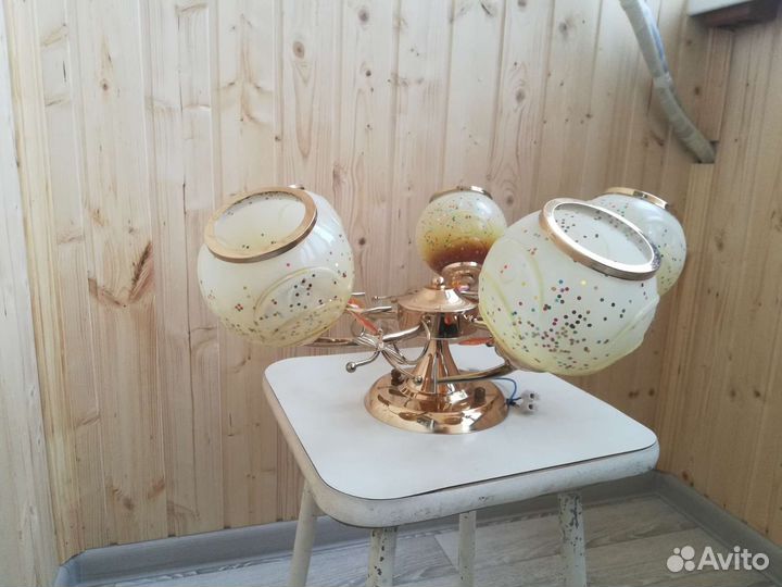 Люстра подвесная потолочная