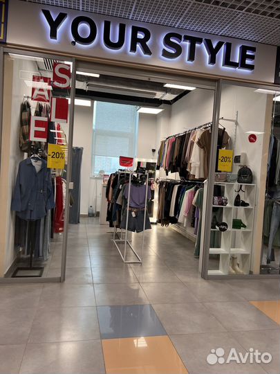 Готовый бизнес шоу-рум магазин женской одежды