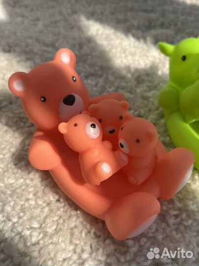 Резиновые игрушки пищалки