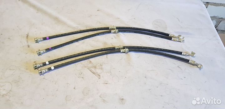 Nissan Sentra B17 Шланг тормозной передний