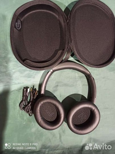 Беспроводные наушники новые
