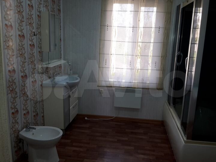 Дом 280 м² на участке 15 сот.