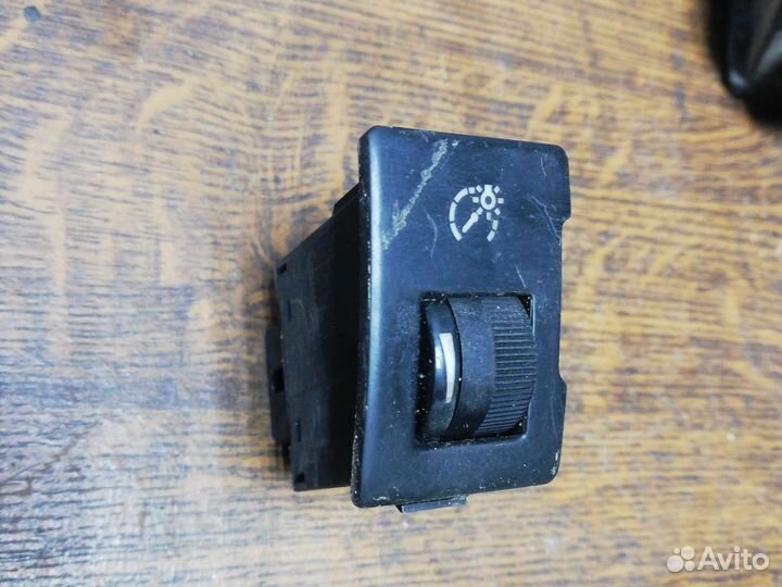 Кнопка блок Джили Эмгранд EC-7