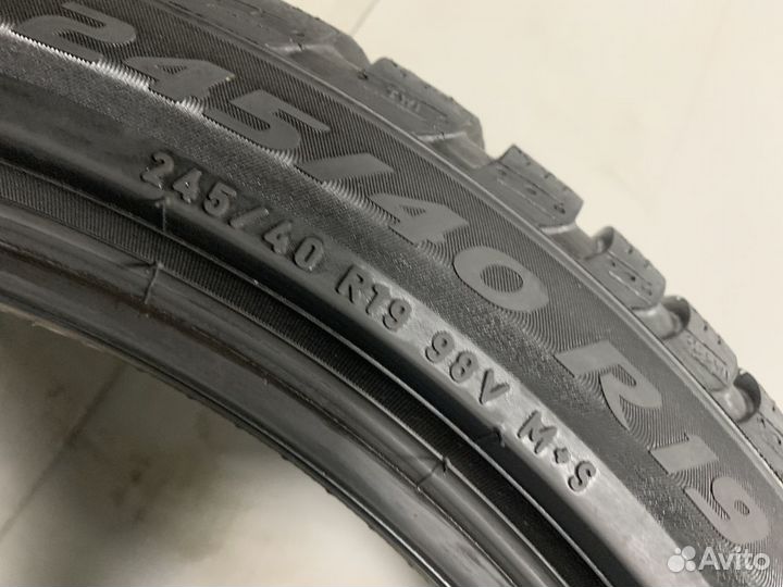 Pirelli Winter Sottozero 3 245/40 R19 98V