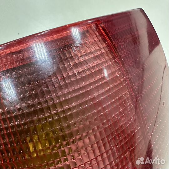 Фонарь задний левый Audi 80 b4 со сколом