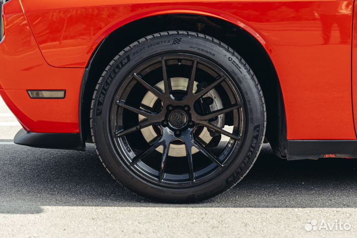 Dodge Challenger 5.7 AT, 2010, 77 000 км