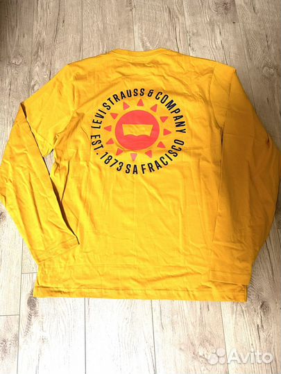 Лонгслив мужской levis